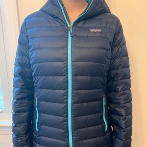 Patagonia women’s down sweater hoody